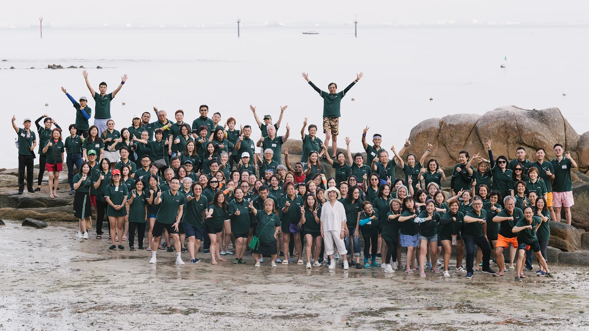 Scent'al World team gathering at the beach